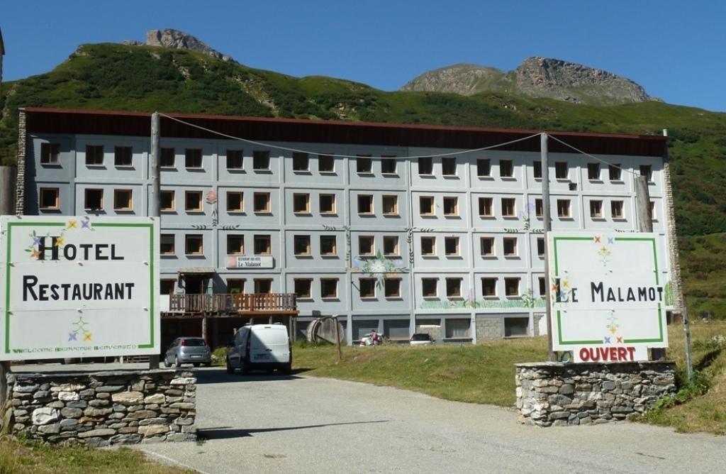 Hotel Le Malamot Lanslebourg-Mont-Cenis Exterior photo